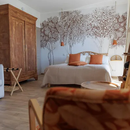 D'hotes L'oreliane En Provence Adults Only 住宿加早餐酒店 3*
