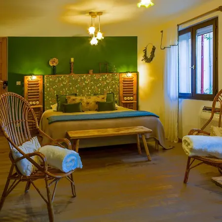 D'hotes L'oreliane En Provence Adults Only 住宿加早餐酒店